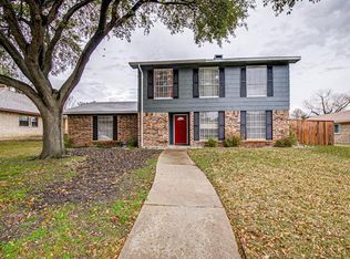 821 Via Altos, Mesquite, TX 75150