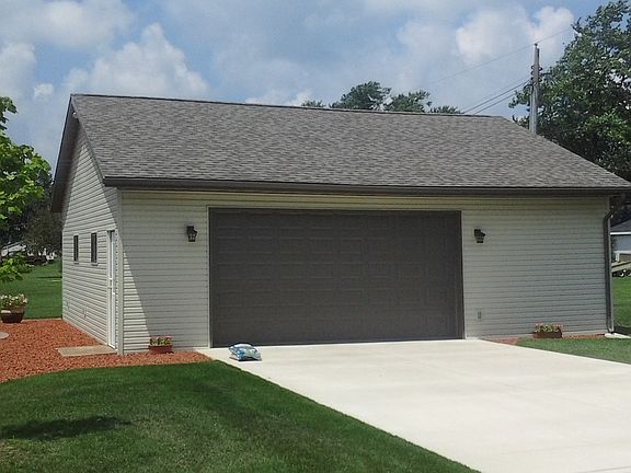 Shop/Garage