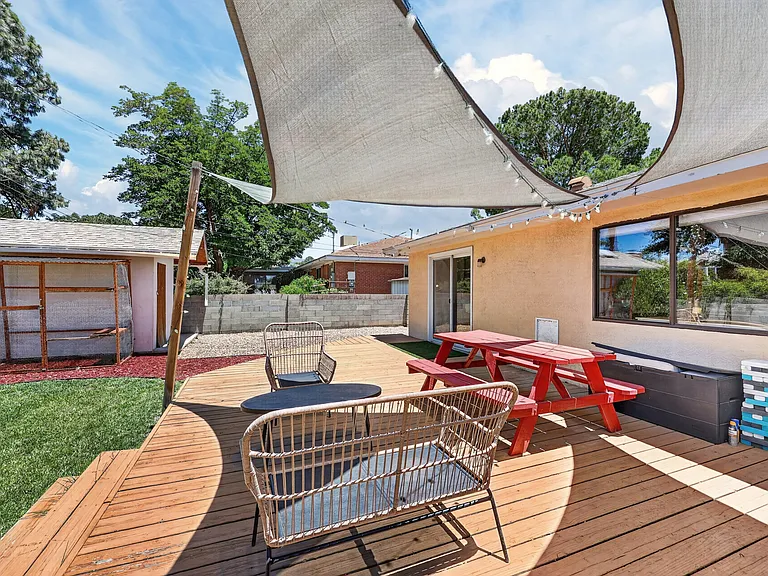 7107 Carriveau Ave NE — Photo 24