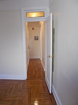 4th image of 434 Park Pl APT 3C
