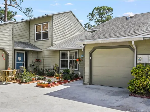 3273 NE Holly Creek Dr, Jensen Beach, FL 34957