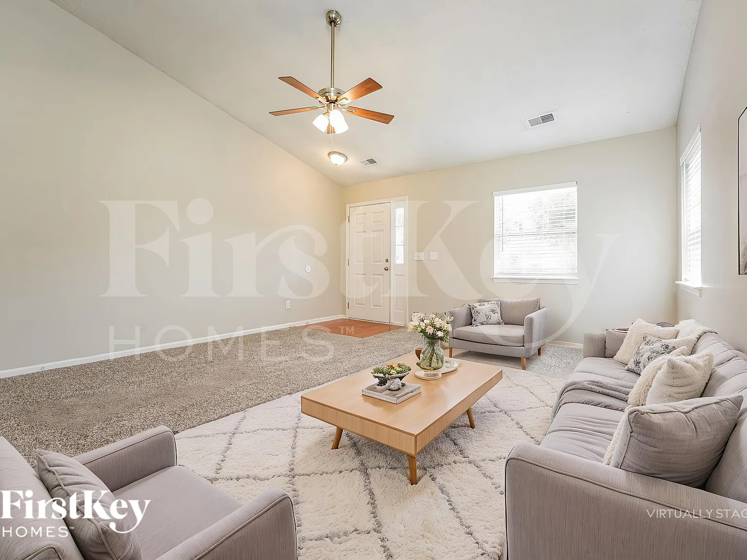 3 bed, 2.0 bath, 1716 sqft, $2,160 — Photo 4
