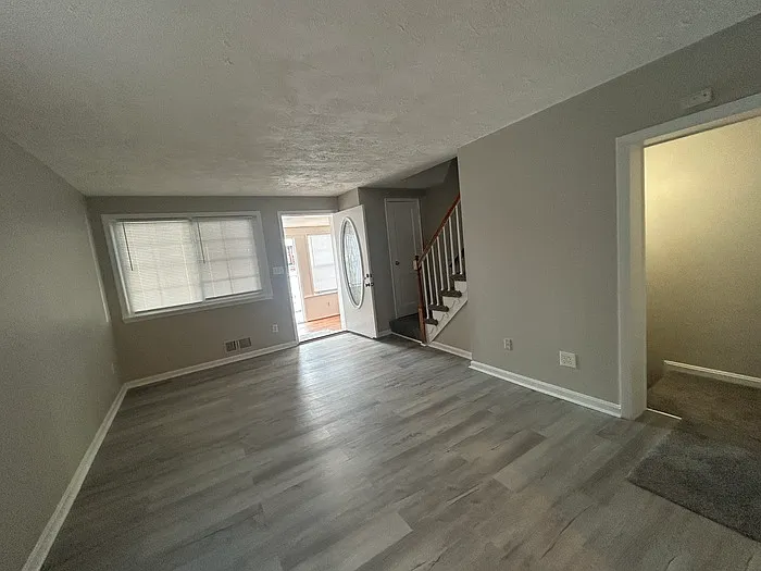 7734 Eastdale Rd — Photo 11