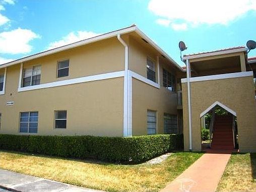 2nd image of 10232 Twin Lakes Dr #116G