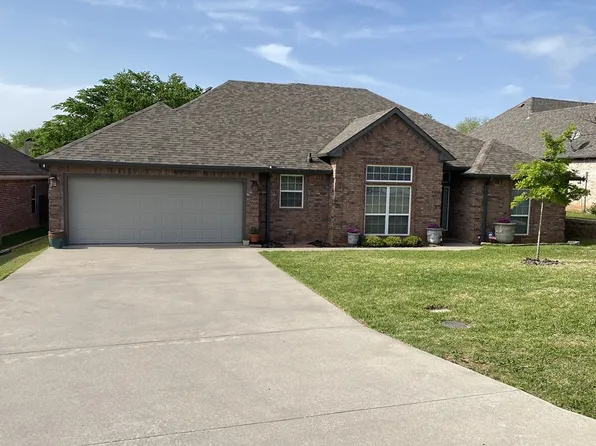 53 Cedar Bayou Cir, Pottsboro, TX 75076