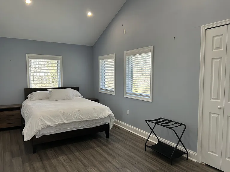 124 Eareckson Ln — Photo 42
