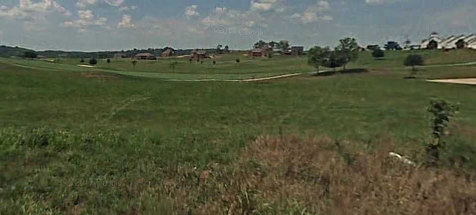 2nd image of 304 Inverness Trail
