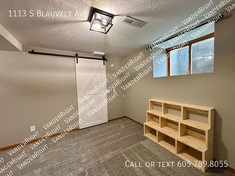 1113 S Blauvelt Ave — Photo 39