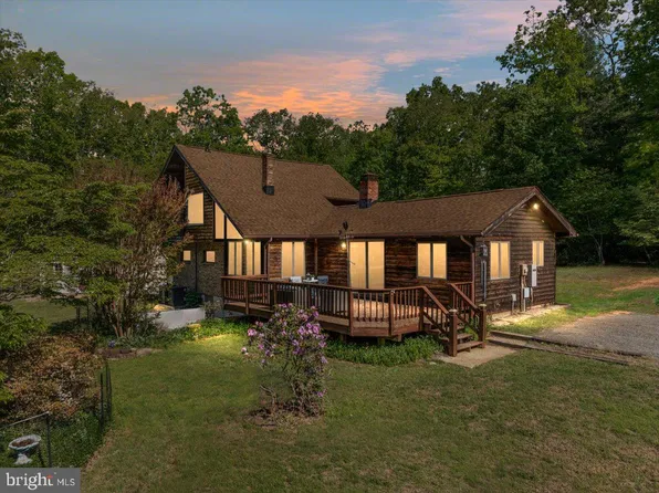 146 Lizzie Mills Rd, Castleton, VA 22716