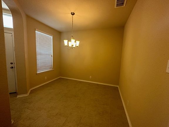 4th image of 14913 Goldfinch Way