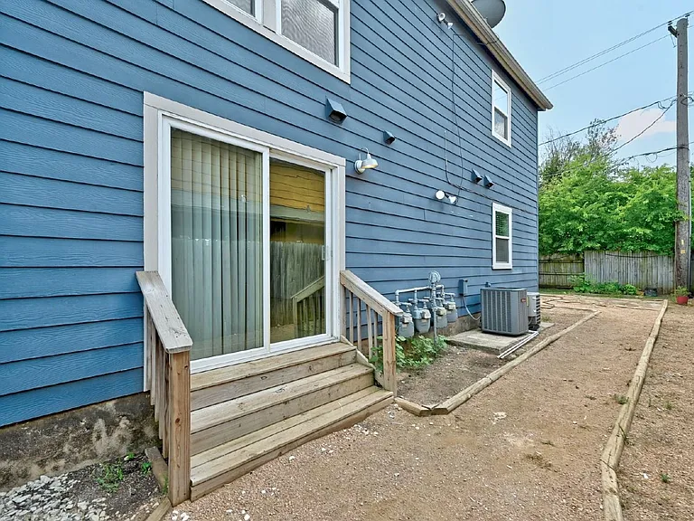 2617 Ektom Dr #B — Photo 17