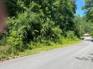 Glassboro Dr, Oak Ridge, TN 37830