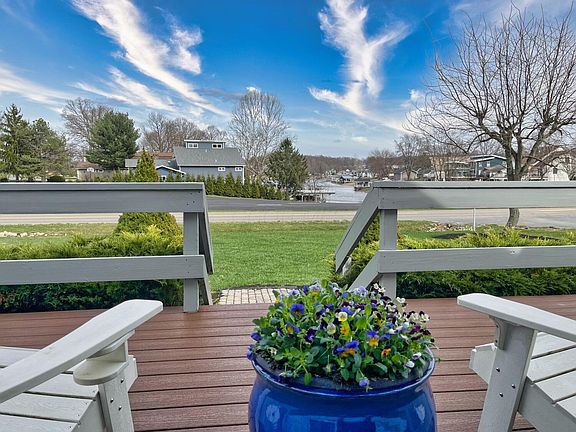4th image of 1137 Apple Valley Dr