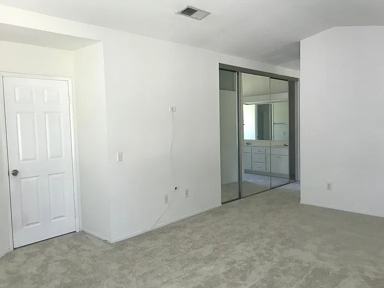 15325 Seitz Ct — Photo 17
