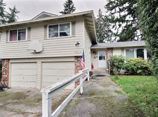 2416 SW 317th St, Federal Way, WA 98023