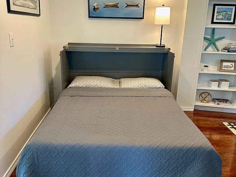 Murphy Bed - queen sized