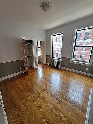 1st image of 26 Thompson St APT 5C
