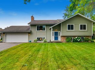 7100 Carey Ln, Osseo, MN 55369