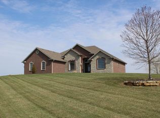 406 Summerhill Dr, Jefferson City, MO 65109