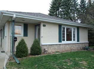2971 S 92nd St, West Allis, WI 53227