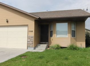 1422 S Falcon Dr, Ammon, ID 83406