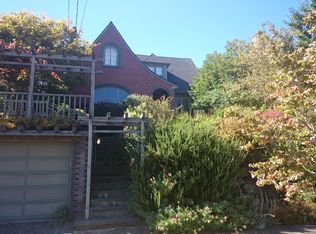 827 33rd Ave S, Seattle, WA 98144