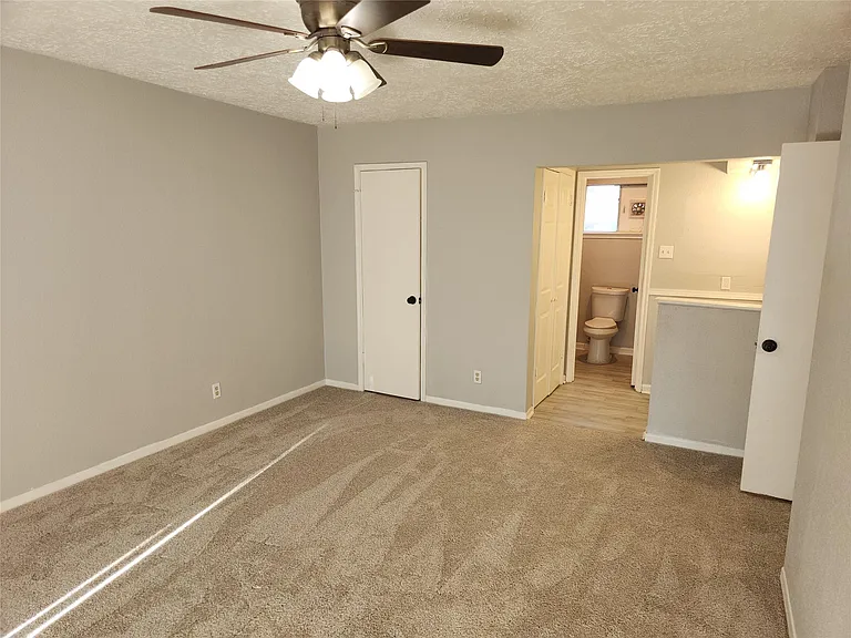 22127 Elsinore Dr — Photo 10