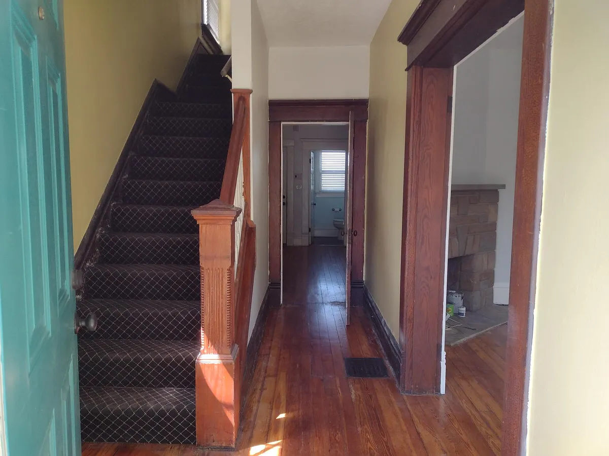 Building Photo - 1361 Hamlet St