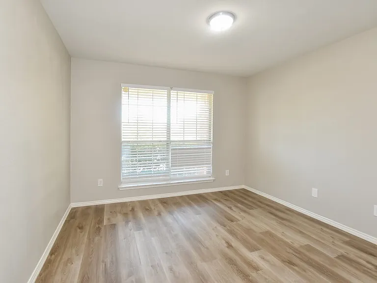 705 Orchid Blvd — Photo 12