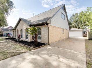 12018 Arrowhead Glen Dr, Houston, TX 77071