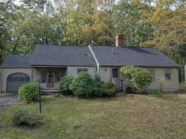 12 Woodcrest Road, Cape Elizabeth, ME 04107