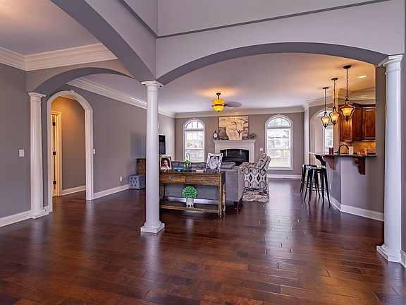 4th image of 2056 Long Cove Cir