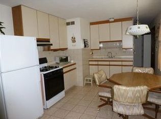 2003 Easy St, Urbana, IL 61802