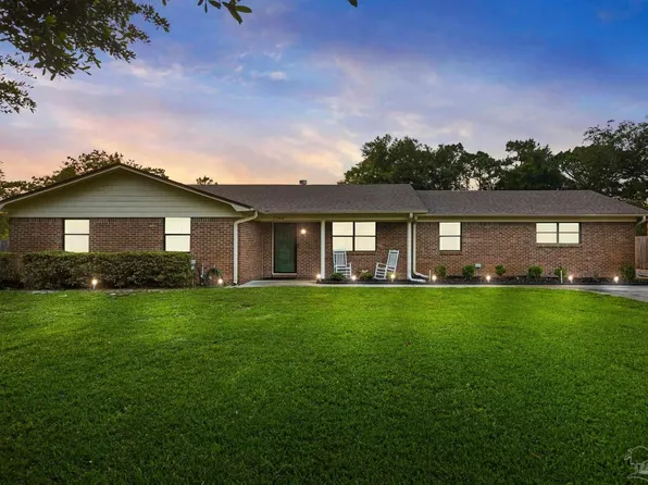 2944 Rosa Del Villa Dr, Gulf Breeze, FL 32563
