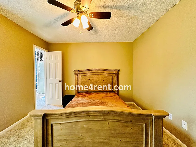 12648 S Hallet St — Photo 42