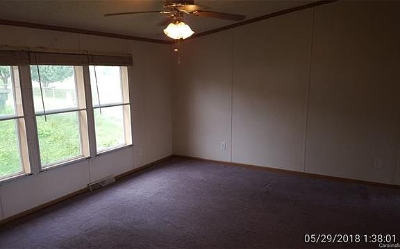 3rd image of 130 Chesapeake Dr