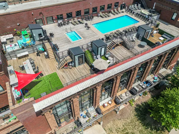 600 Broadway Ave NW APT 222, Grand Rapids, MI 49504