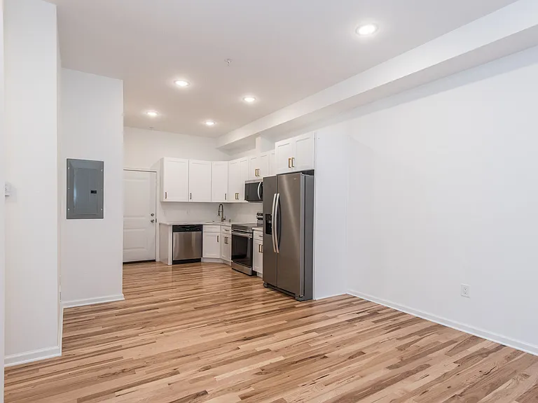 315 N Preston St #101 — Photo 6