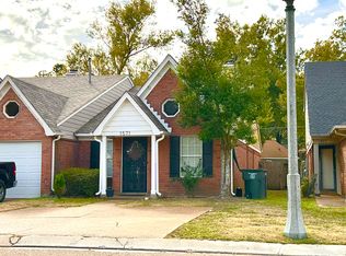 1571 Beaver Trail Dr, Cordova, TN 38016