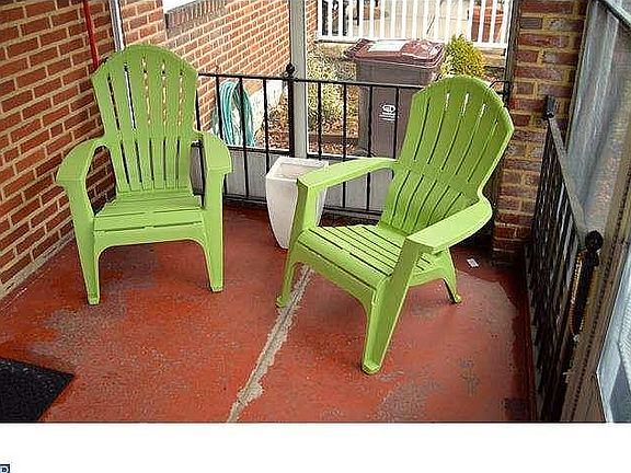 Screened Front Porch