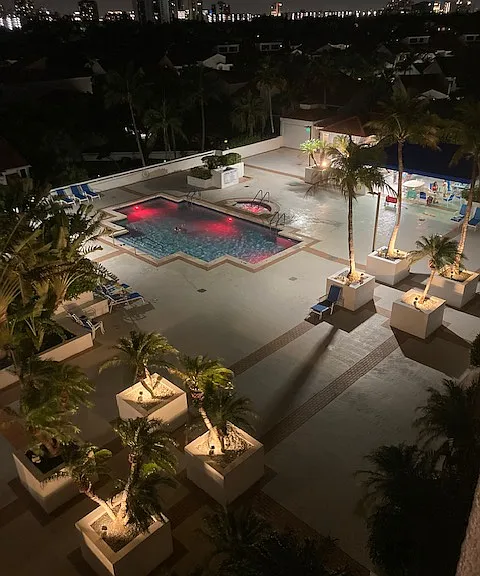 3600 Yacht Club Dr #703 — Photo 3