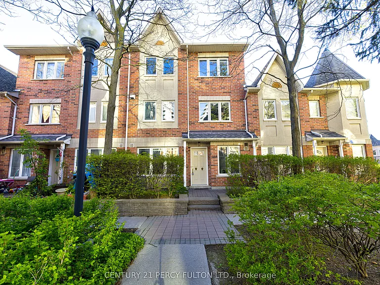 28 Rosebank Dr #907 — Photo 1