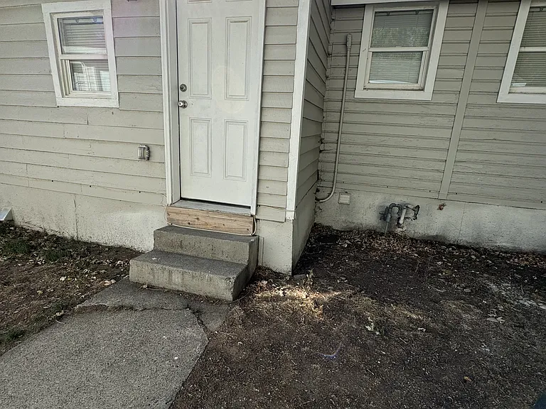 1285 E 4 N #1 — Photo 2