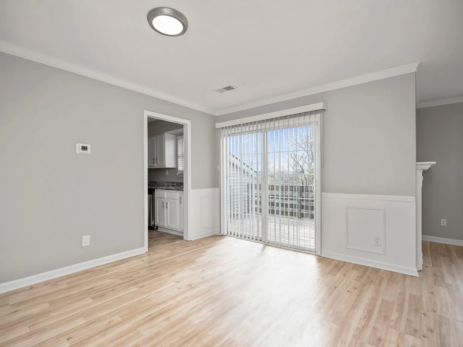 421 Redding Rd — Photo 4