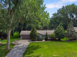 12738 Gordon Dr, Eden Prairie, MN 55346