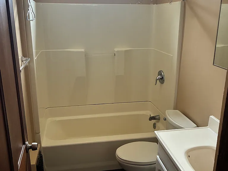 Full size bathroom