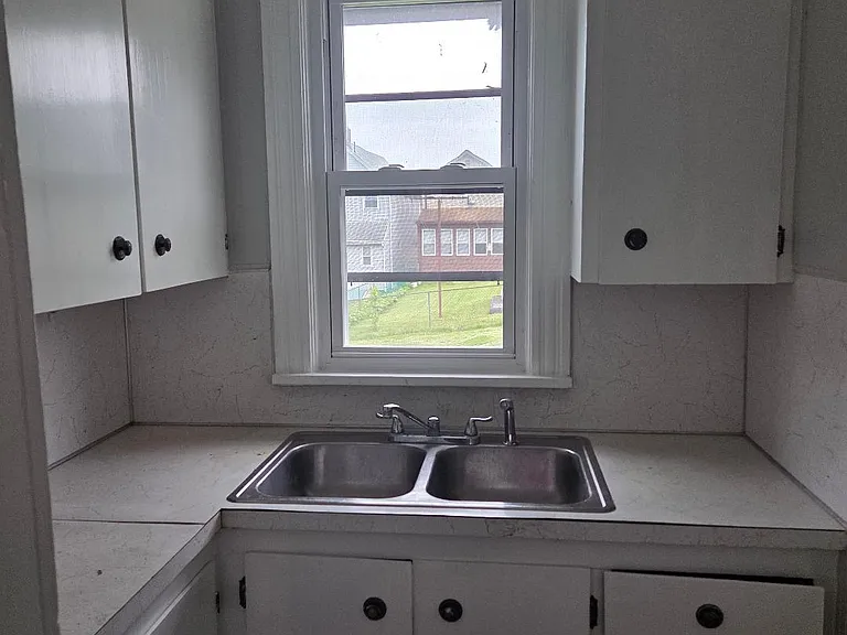 170 Poplar St #170 — Photo 9