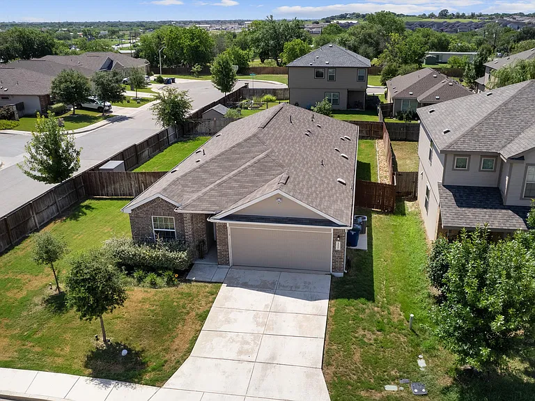 111 Meadow Path — Photo 3
