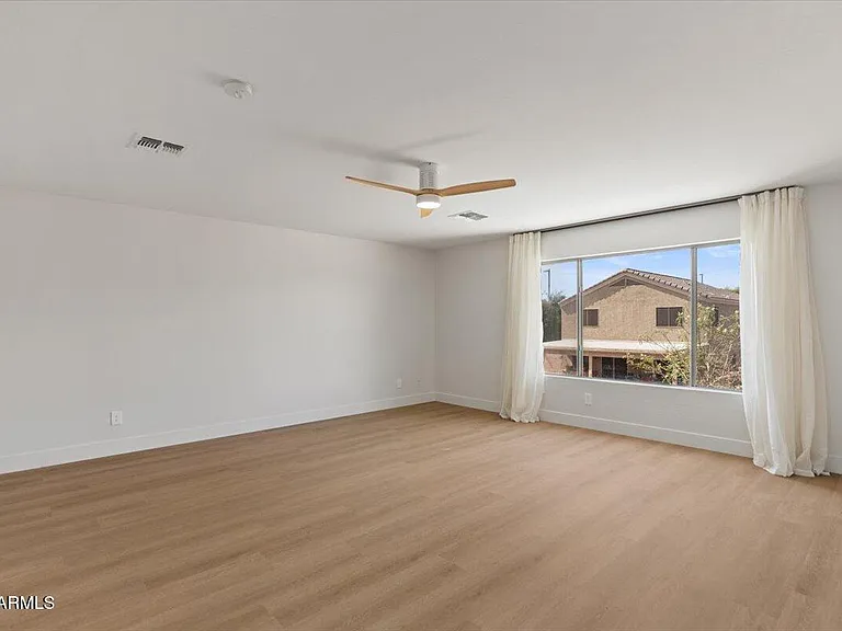 2289 W Hayden Peak Dr — Photo 17