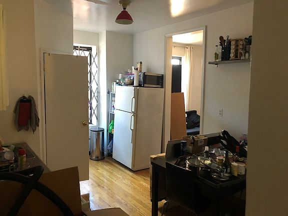 2nd image of 232 Meserole St #4C